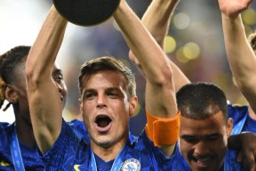 九游体育平台-布莱顿训练开放日，窗口期防线松动引欢呼，欧冠在即，数据趋势出现新变化(利物浦vs布莱顿赔率表)