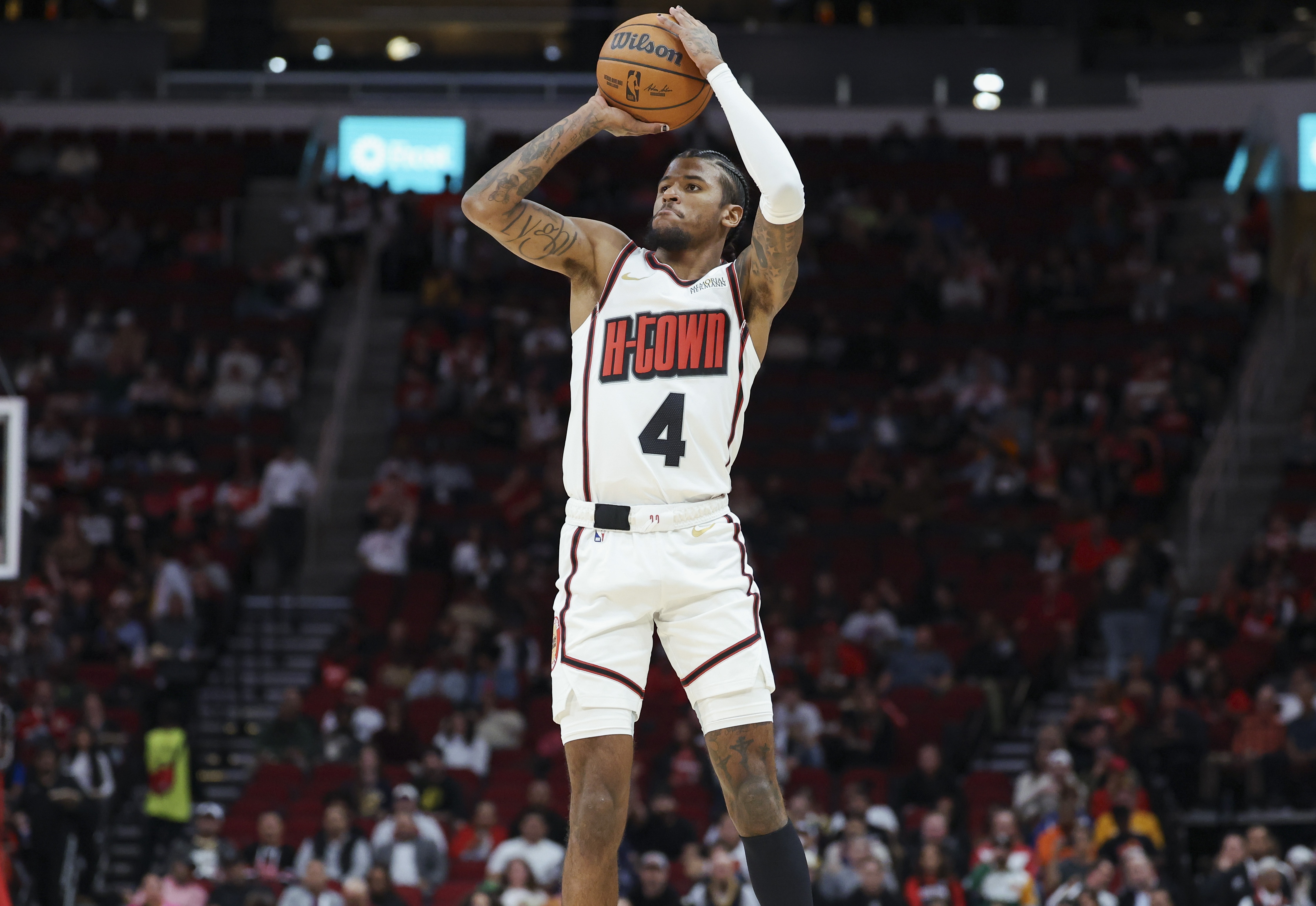 包含NBA总决赛赛后攻防权衡风云突变费城76人国际比赛日再遭质疑，网友：浙江队更衣室发声的词条